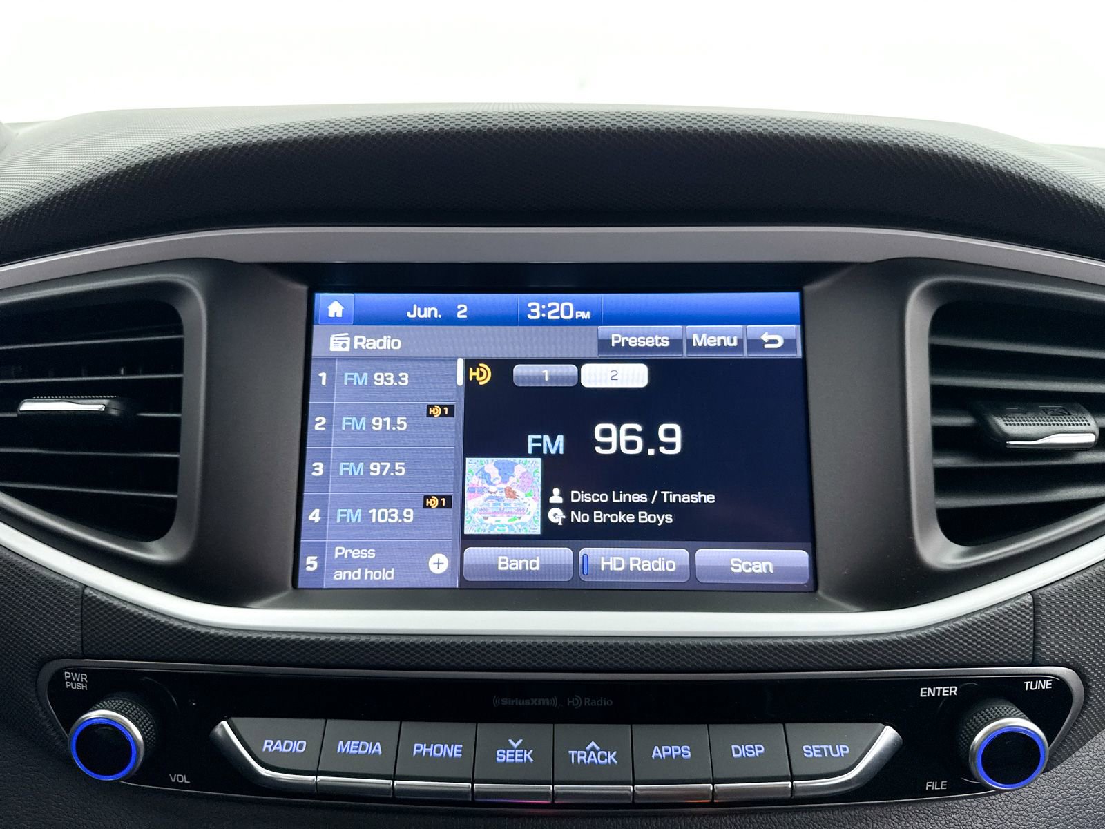Used 2017 Hyundai Ioniq SEL FWD image 4