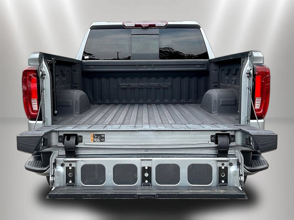Used 2023 GMC Sierra 1500 Denali w/ Denali Reserve Package AWD/4WD image 9