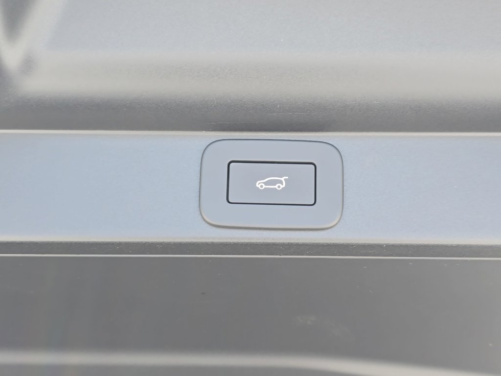 New 2026 Land Rover Range Rover SE AWD/4WD image 13