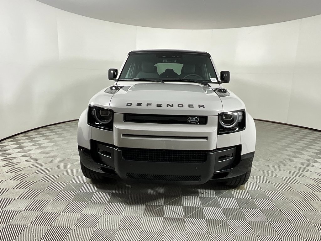 New 2026 Land Rover Defender 110 X-Dynamic SE image 8