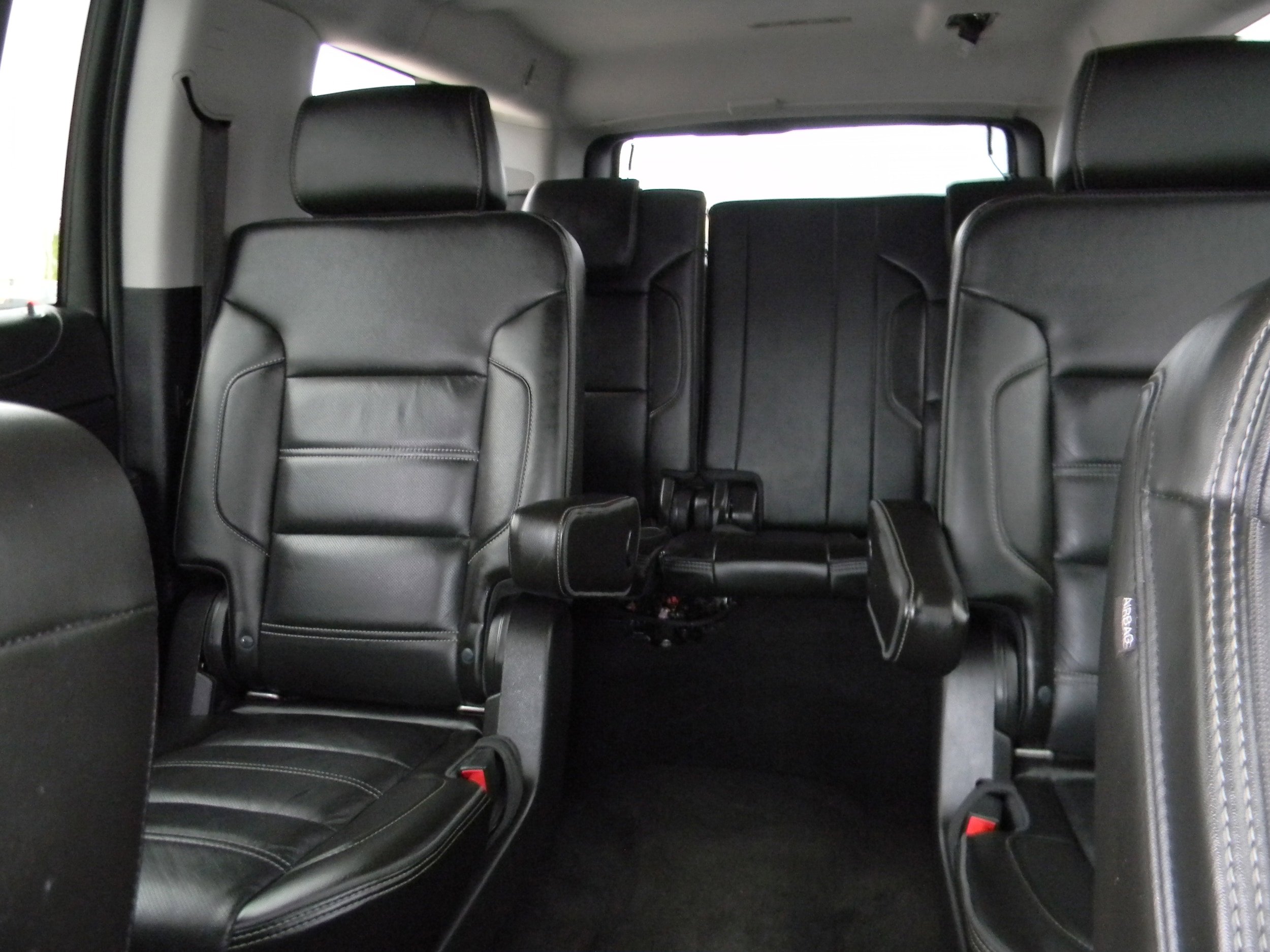 Used 2018 GMC Yukon XL Denali w/ Open Road Package image 12