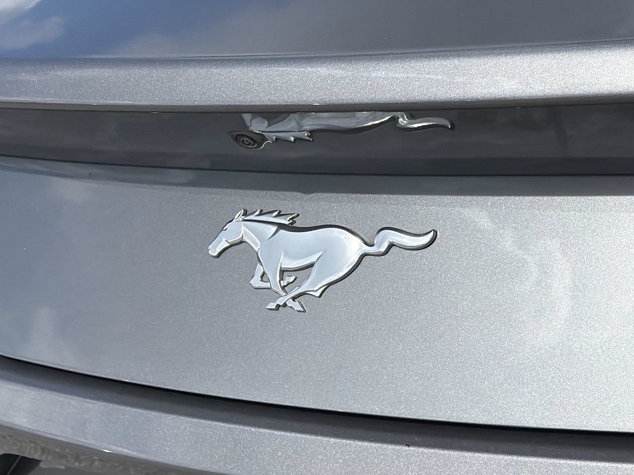 Used 2024 Ford Mustang Coupe RWD image 9