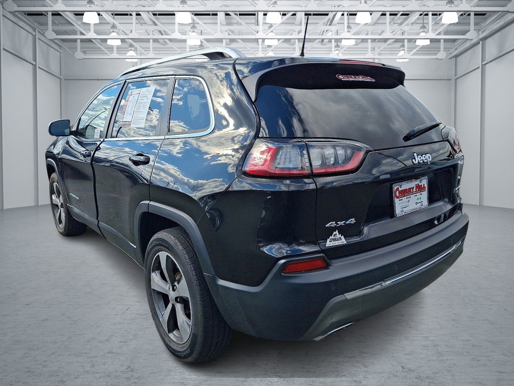 Used 2020 Jeep Cherokee Limited image 3