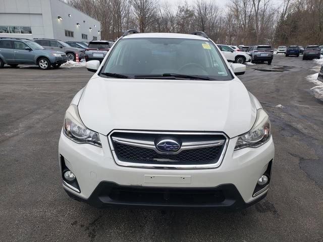 Used 2016 Subaru Crosstrek 2.0i Premium image 9