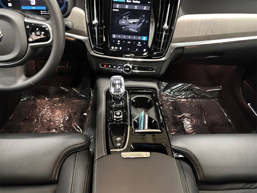 Certified 2024 Volvo S90 T8 Ultimate image 24