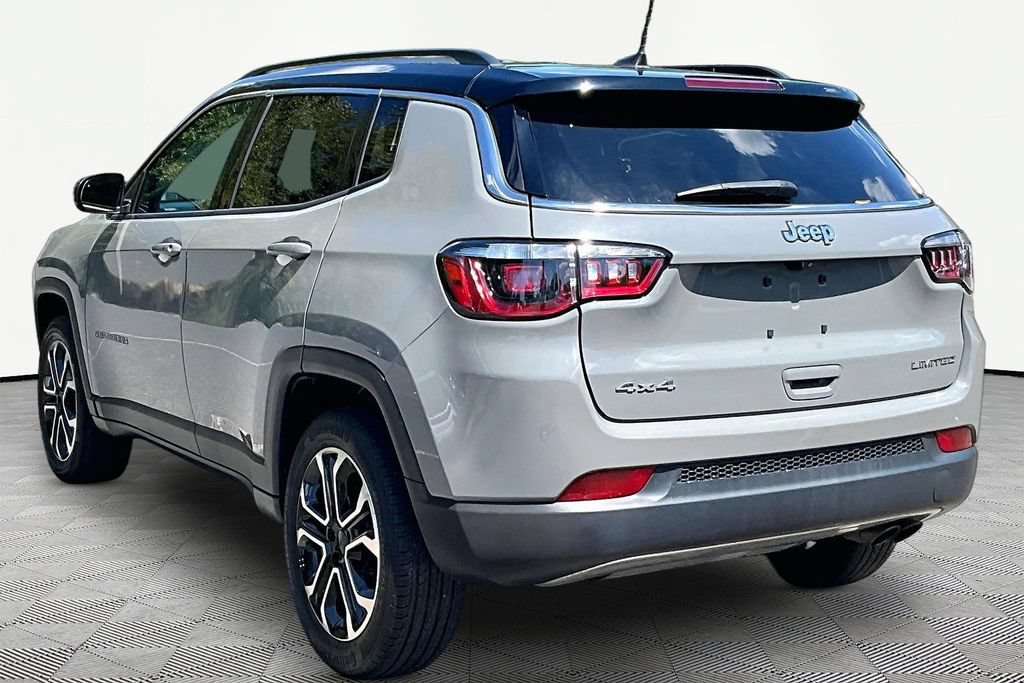 Used 2022 Jeep Compass Limited AWD/4WD image 5