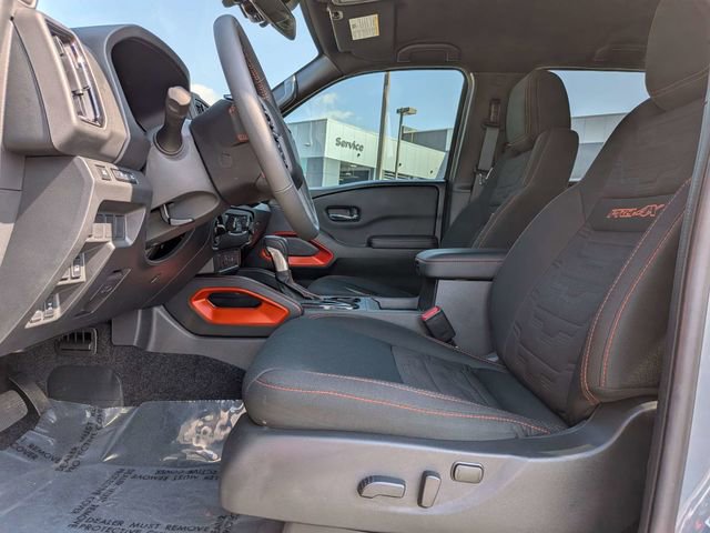 Used 2025 Nissan Frontier PRO-4X image 19