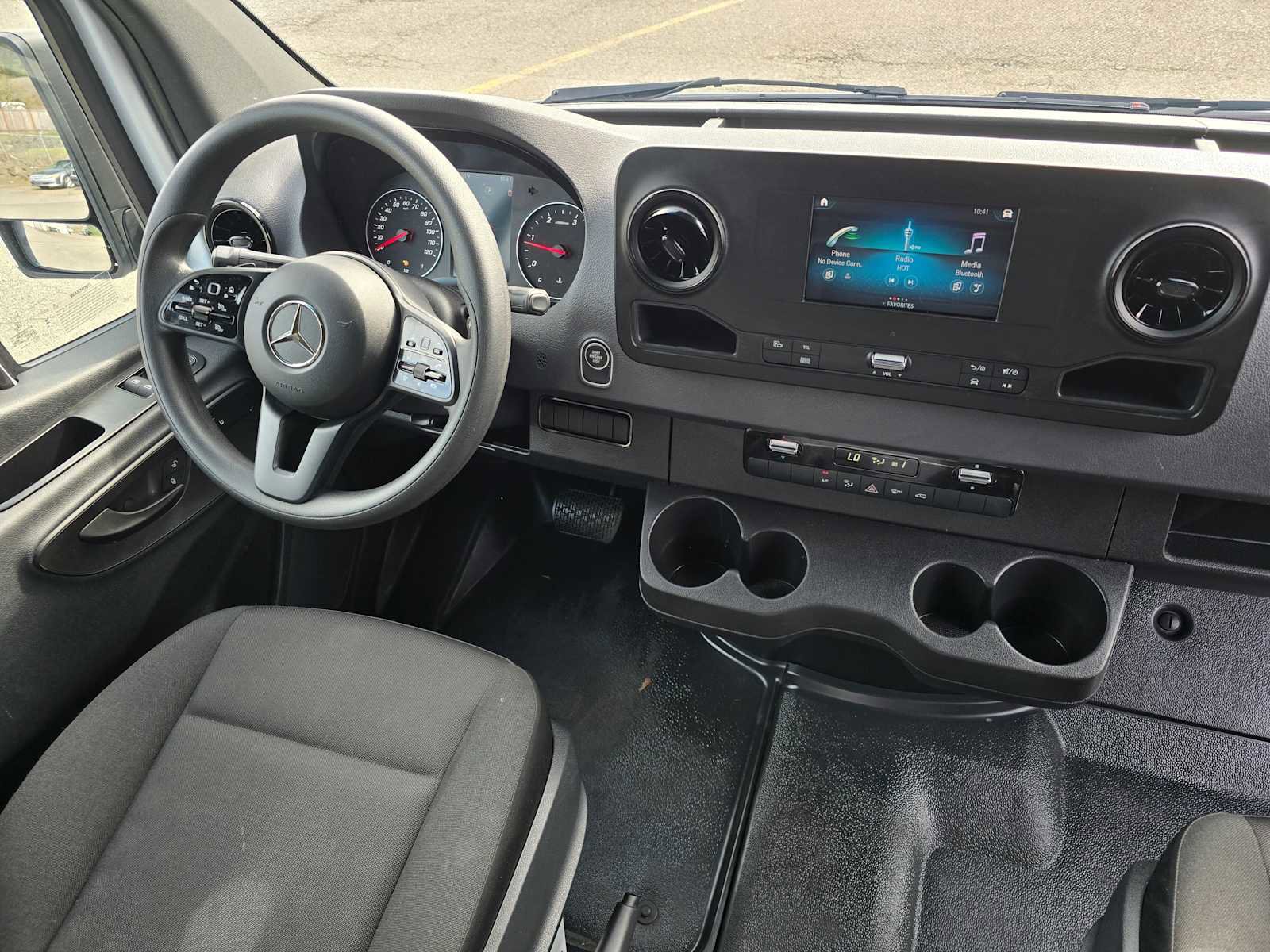 Used 2024 Mercedes-Benz Sprinter 2500 image 10