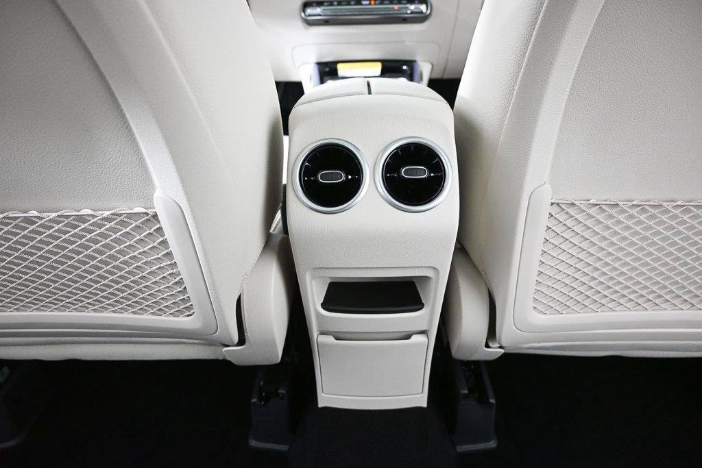 New 2026 Mercedes-Benz GLB 250 image 18
