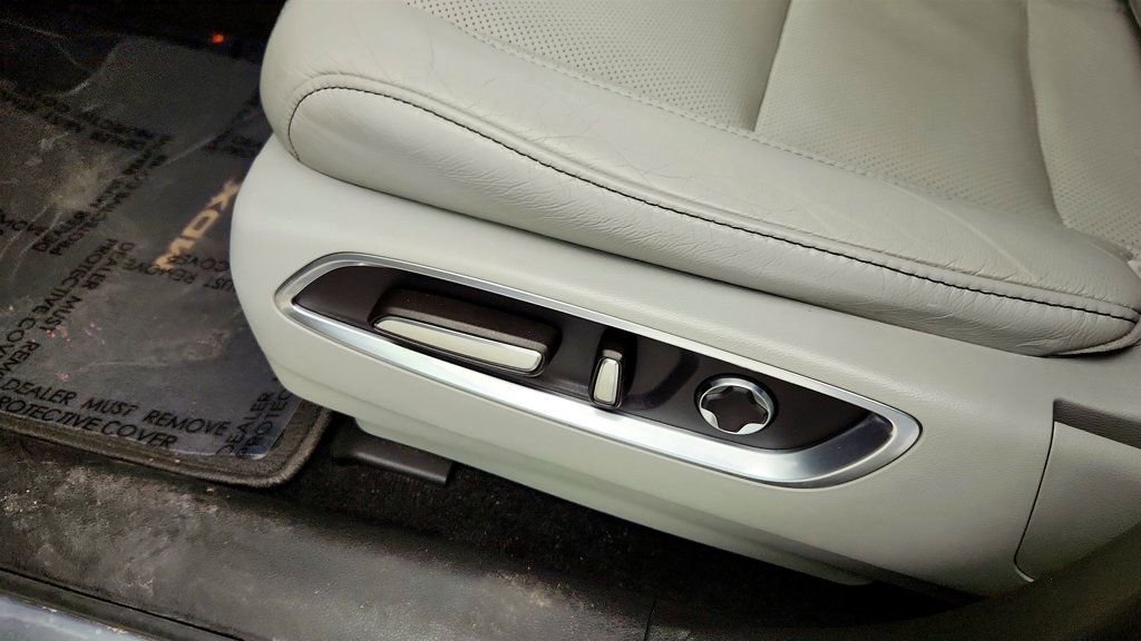 Used 2020 Acura MDX SH-AWD w/ Technology Package image 12