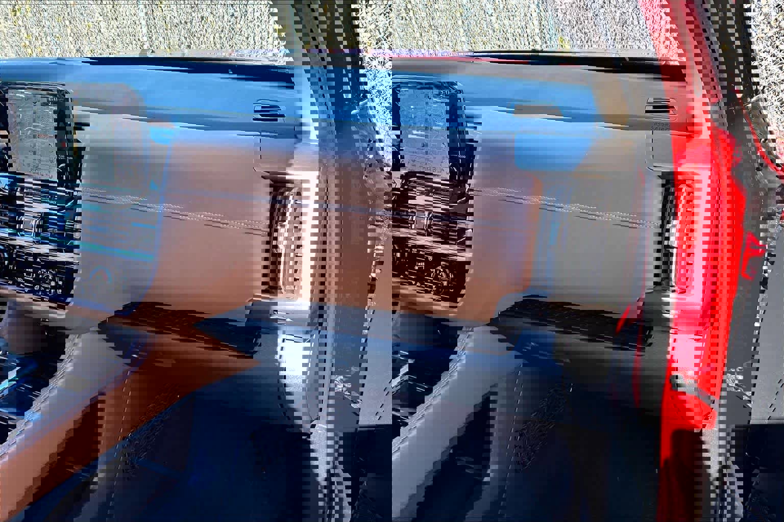 Certified 2023 Nissan Pathfinder Platinum image 17