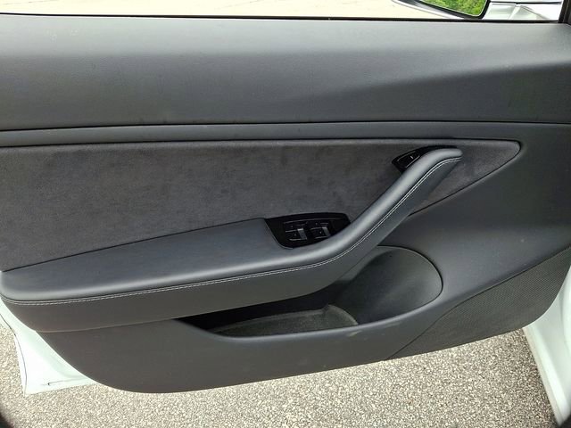Used 2018 Tesla Model 3 Long Range RWD image 14