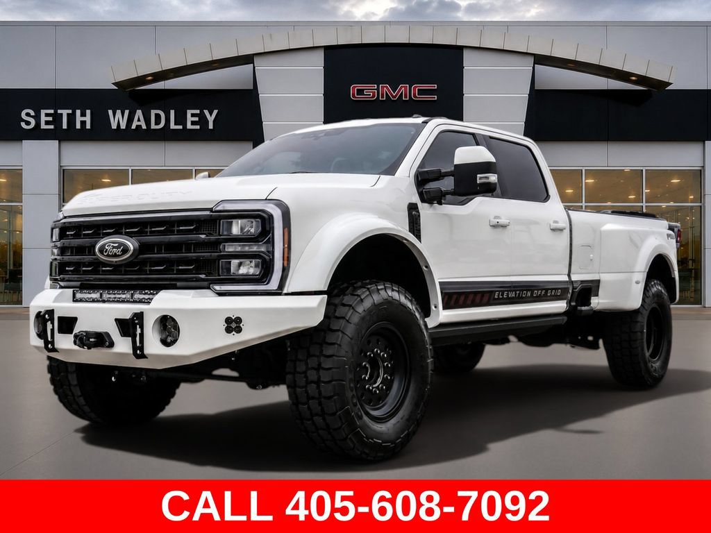 Used 2023 Ford F550 4x4 Crew Cab Super Duty image 3