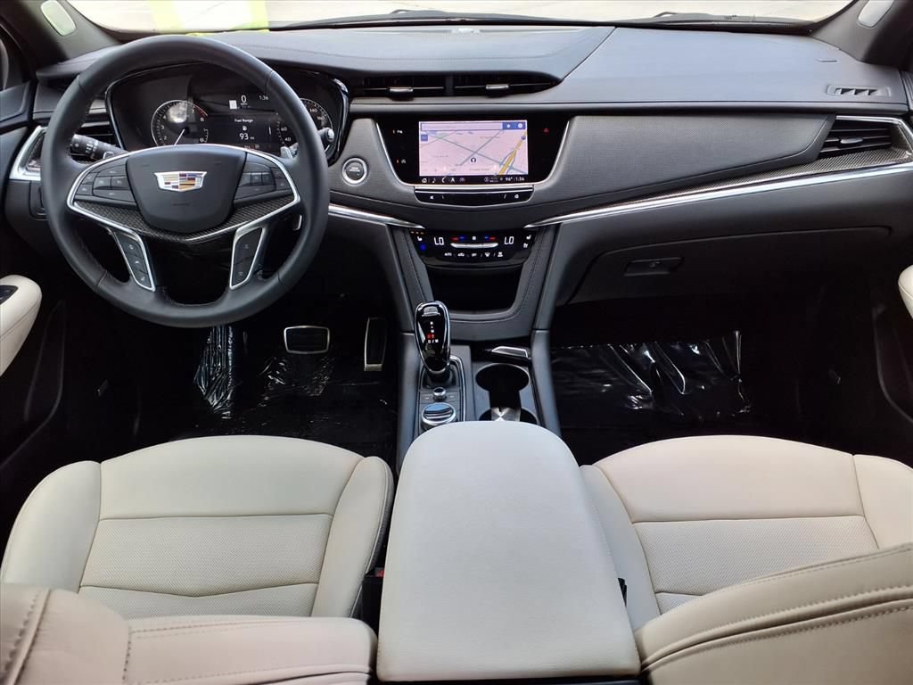 Used 2025 Cadillac XT5 Sportv AWD/4WD image 15