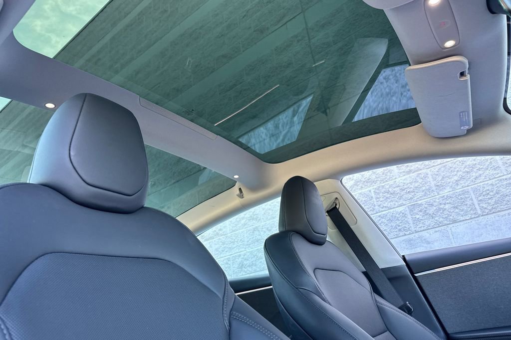 Used 2024 Tesla Model 3 Standard Range RWD image 15