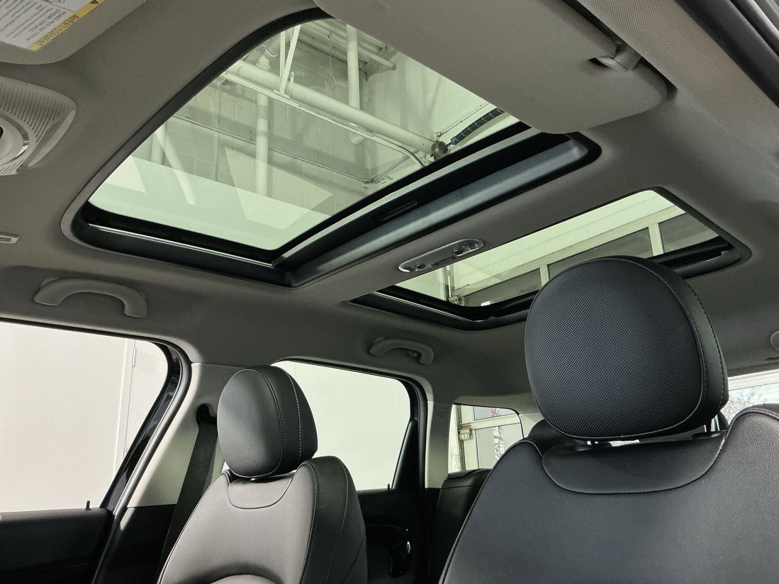 Used 2022 MINI Cooper Countryman S w/ Premium Package image 31