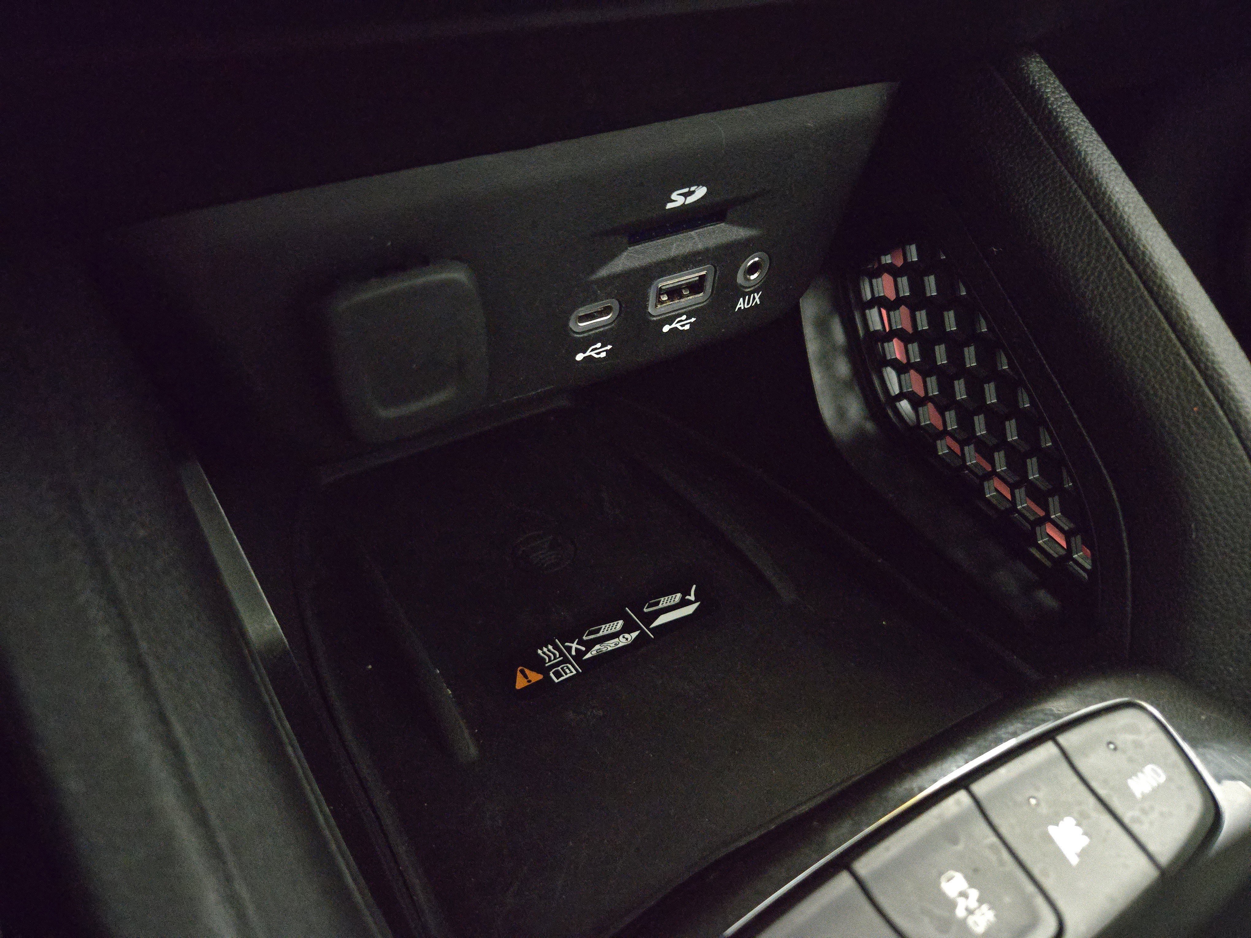 Certified 2023 Chevrolet TrailBlazer RS w/ Sun and Liftgate Package image 28