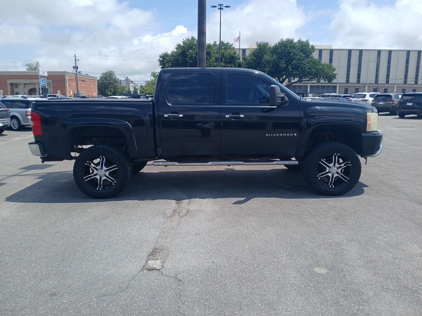 Used 2008 Chevrolet Silverado 1500 LT w/ Power Pack Plus AWD/4WD image 4