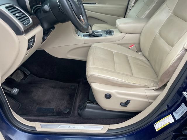 Used 2017 Jeep Grand Cherokee Limited AWD/4WD image 9