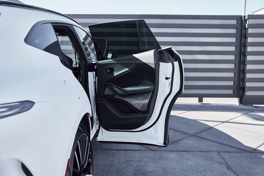 Used 2025 Aston Martin DBX 707 image 27