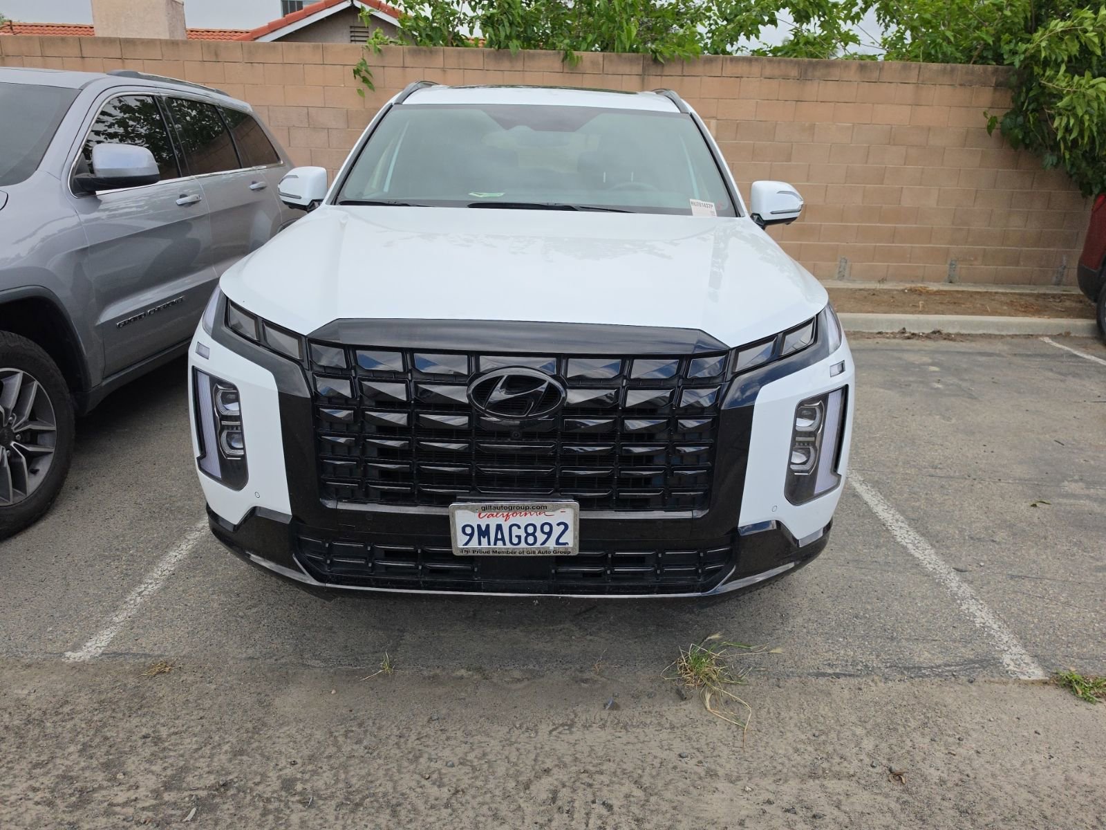 Used 2024 Hyundai Palisade Calligraphy image 2