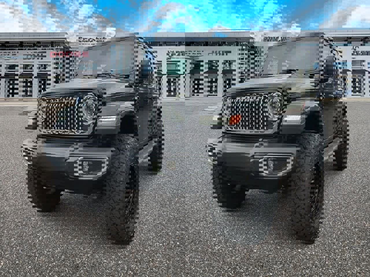 Used 2024 Jeep Wrangler Sahara w/ Safety Group image 4