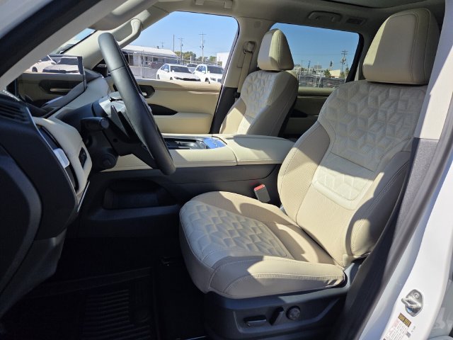 New 2027 Nissan Armada Platinum AWD/4WD image 9