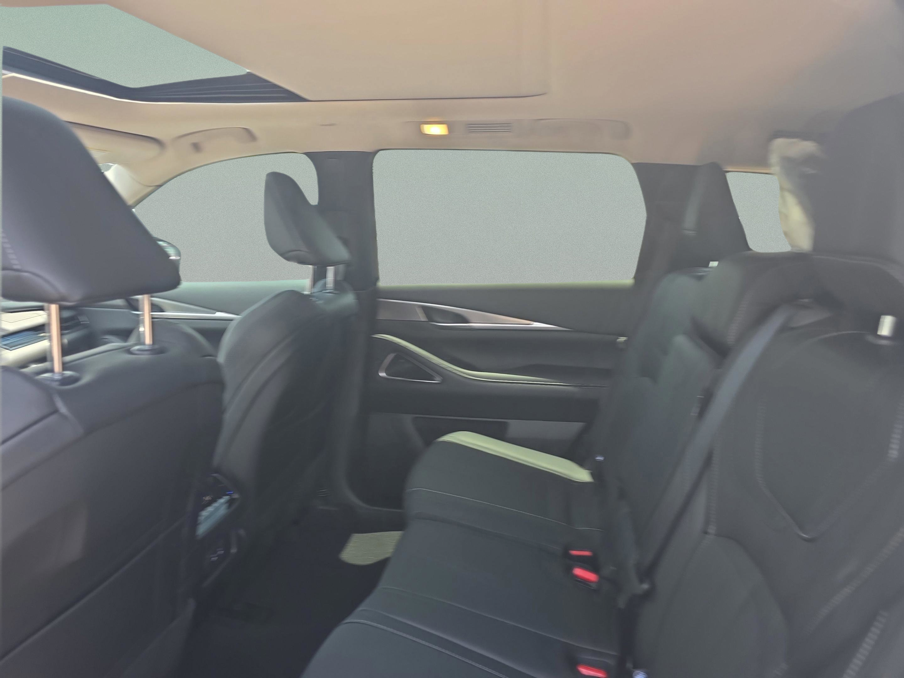 New 2027 INFINITI QX60 Luxe w/ Cargo Package FWD image 31