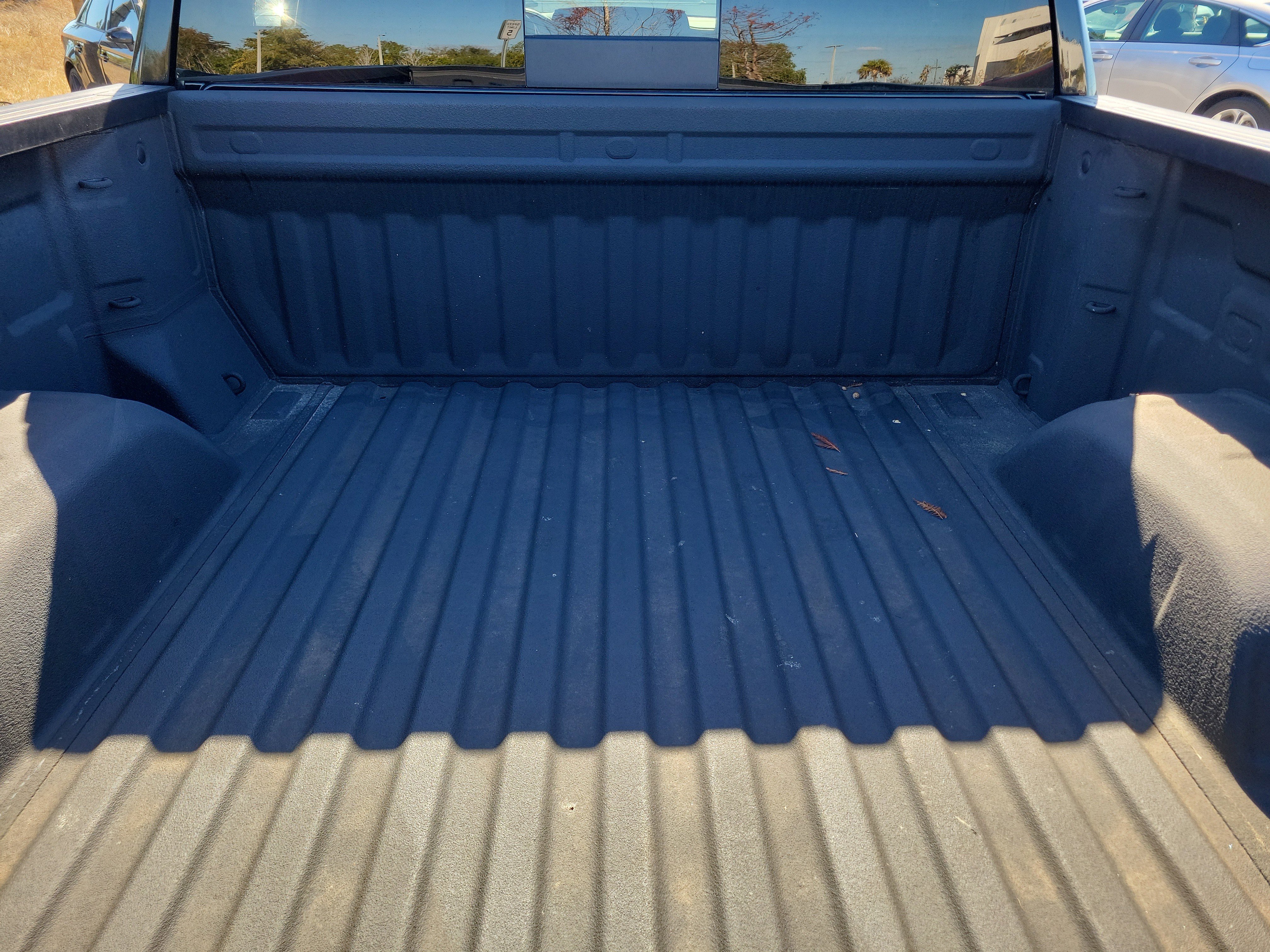 Used 2022 Chevrolet Silverado 1500 LTZ image 9