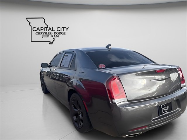 Used 2023 Chrysler 300 Touring w/ Sport Appearance Package image 5