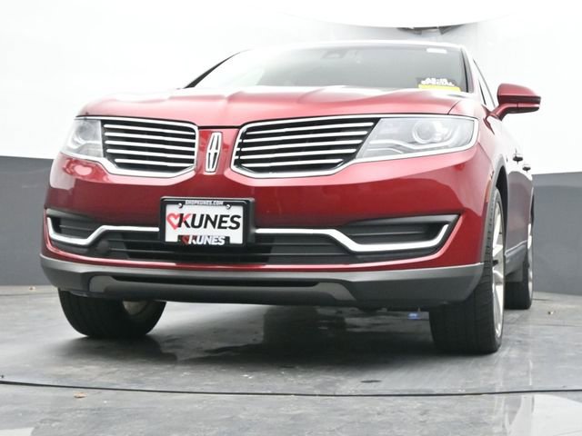 Used 2016 Lincoln MKX Reserve w/ Driver Assistance Package image 22