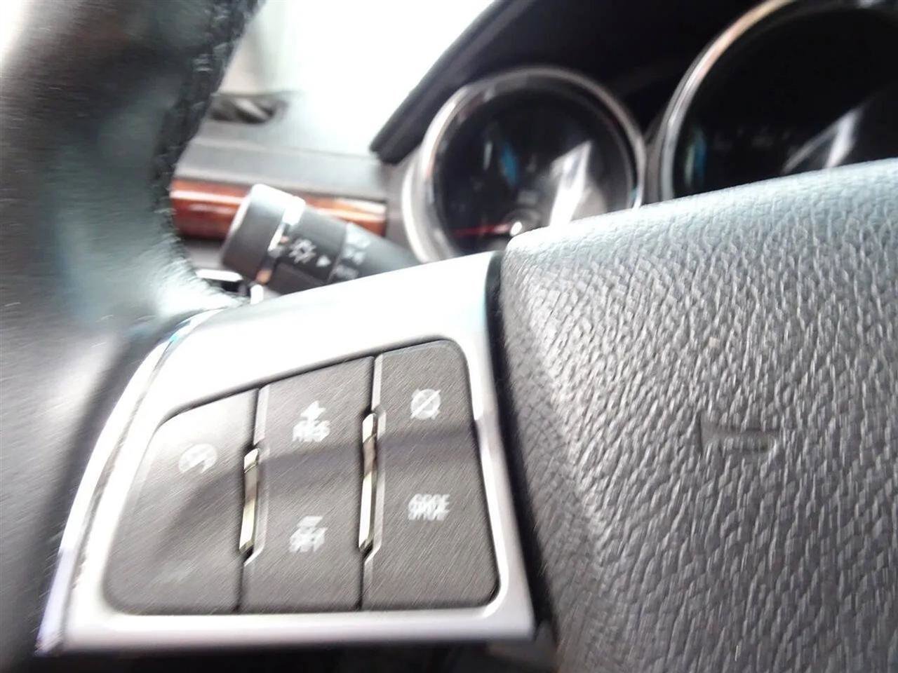 Used 2008 Cadillac CTS 3.6 w/ Wood Trim Package RWD image 27