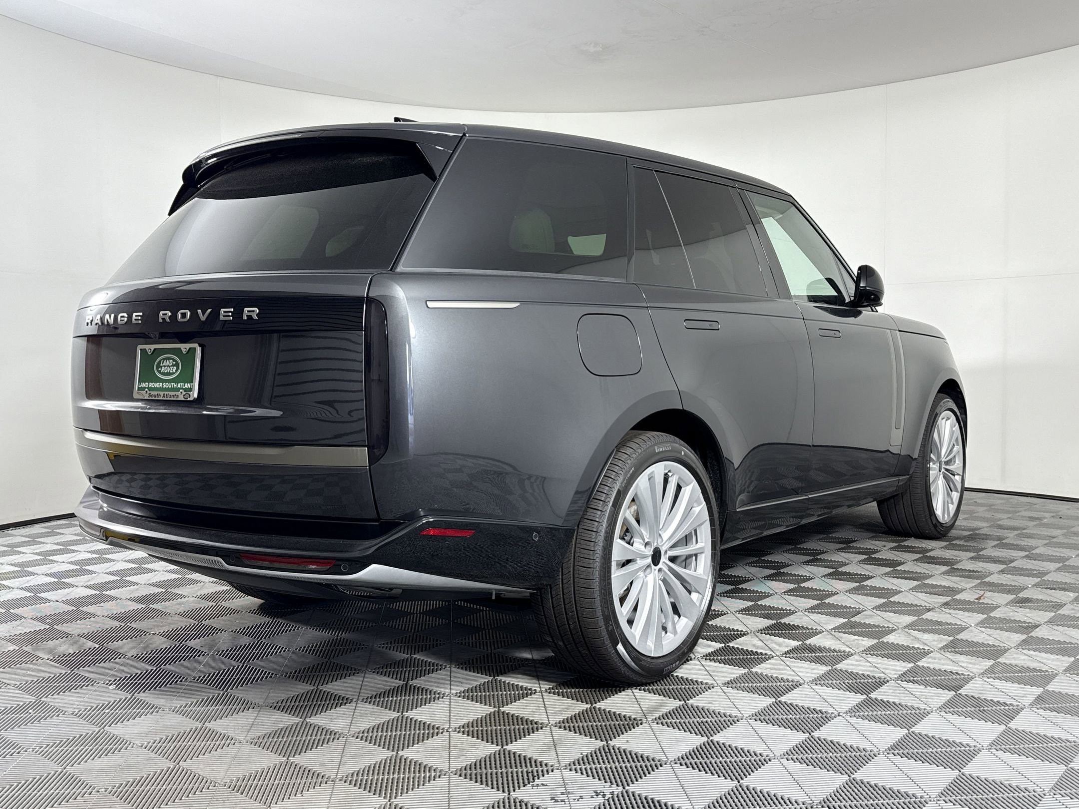 New 2026 Land Rover Range Rover SE AWD/4WD image 9