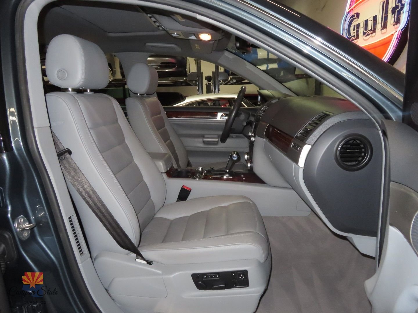 Used 2007 Volkswagen Touareg V10 TDI image 5