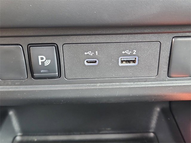 Used 2024 Nissan Frontier PRO-4X w/ Technology Package image 25