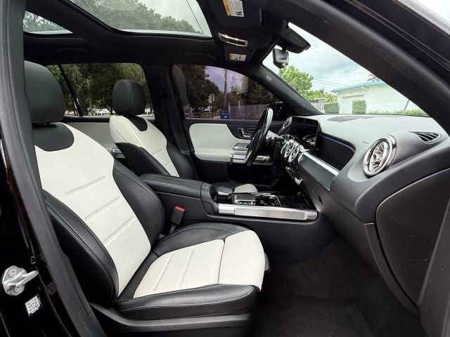 Used 2021 Mercedes-Benz GLB 250 image 22