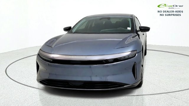 Used 2025 Lucid Air Pure RWD image 3