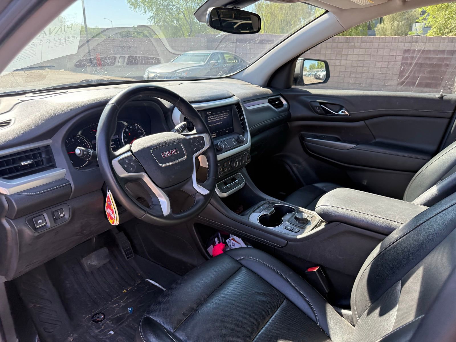 Used 2023 GMC Acadia SLT image 11