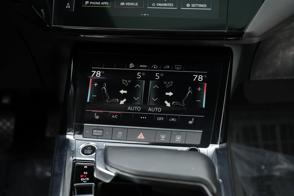 Used 2022 Audi e-tron Premium w/ Convenience Plus Package AWD/4WD image 46