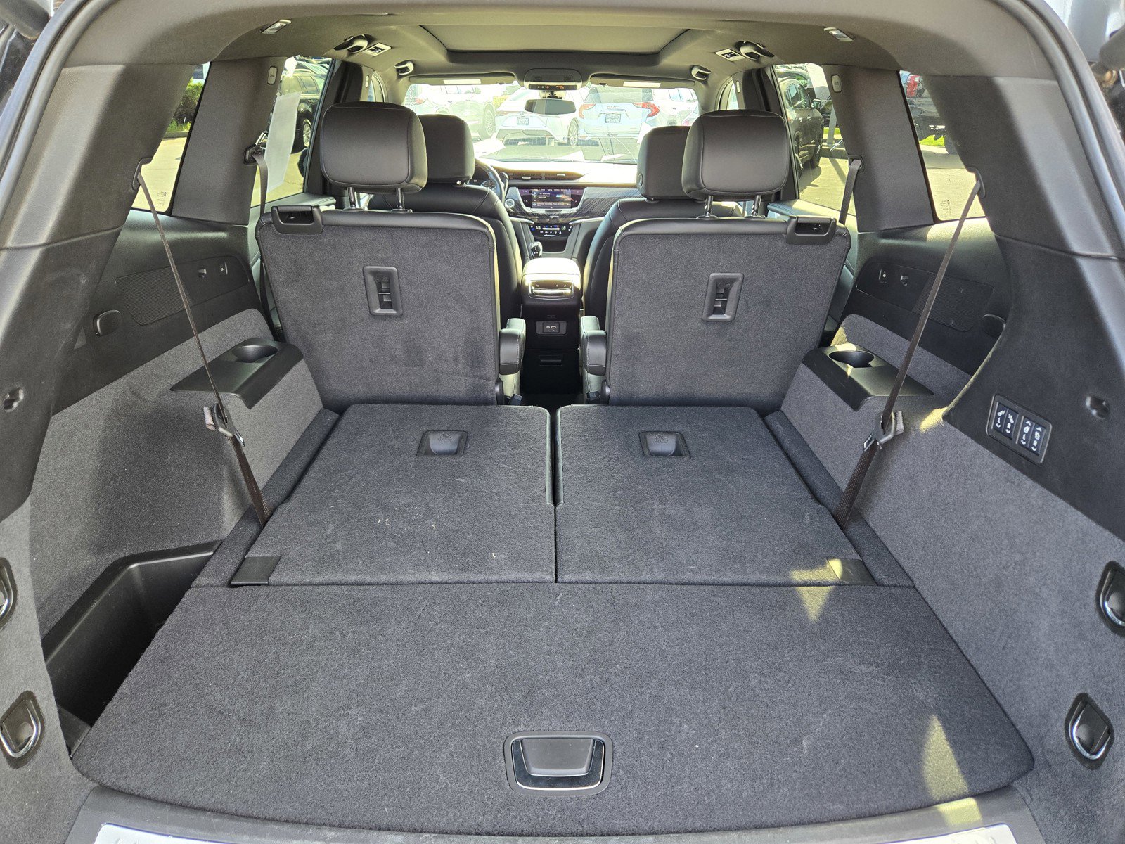 Certified 2025 Cadillac XT6 Premium Luxury image 9