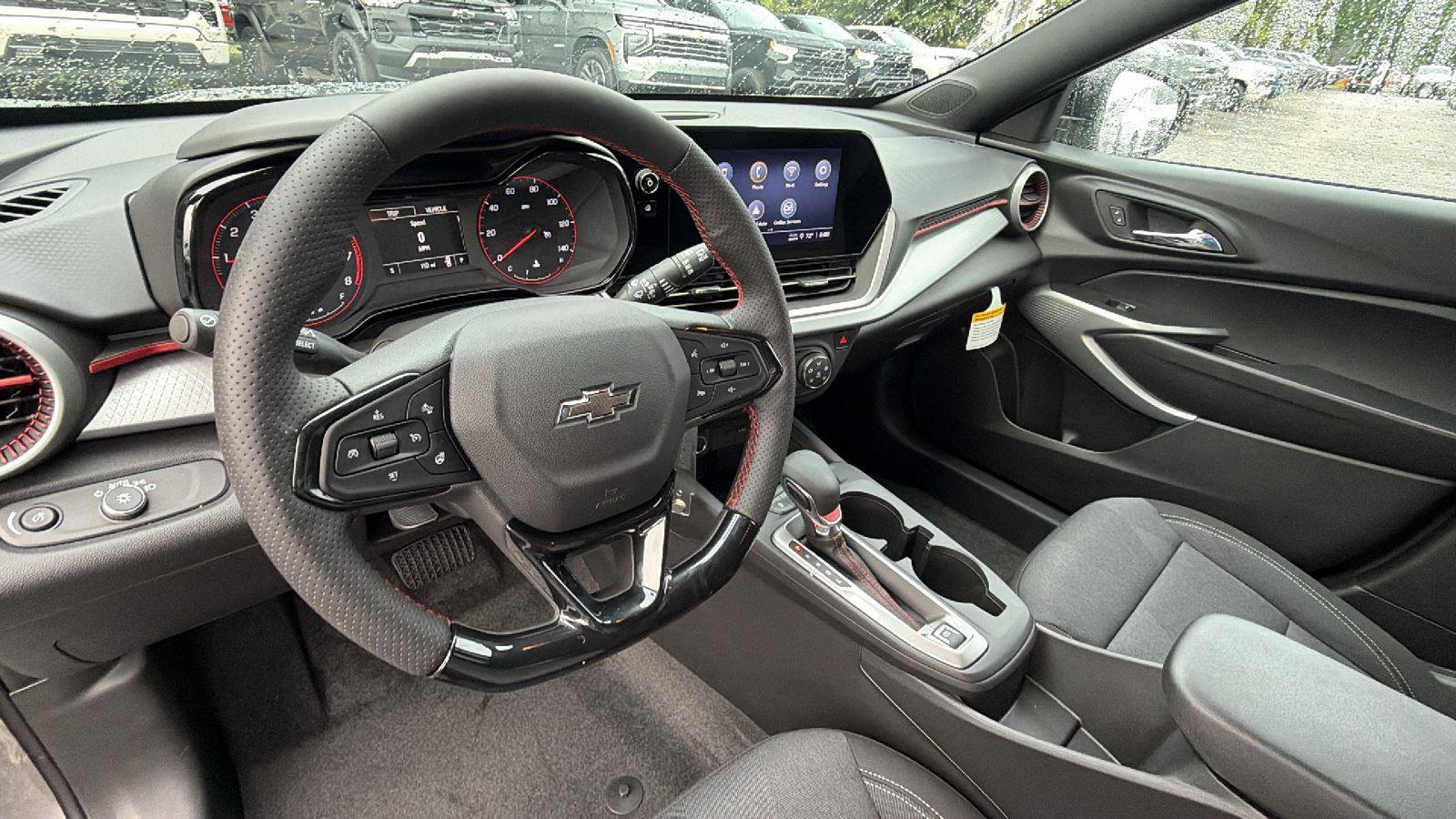 New 2026 Chevrolet Trax RS w/ Sunroof Package FWD image 4