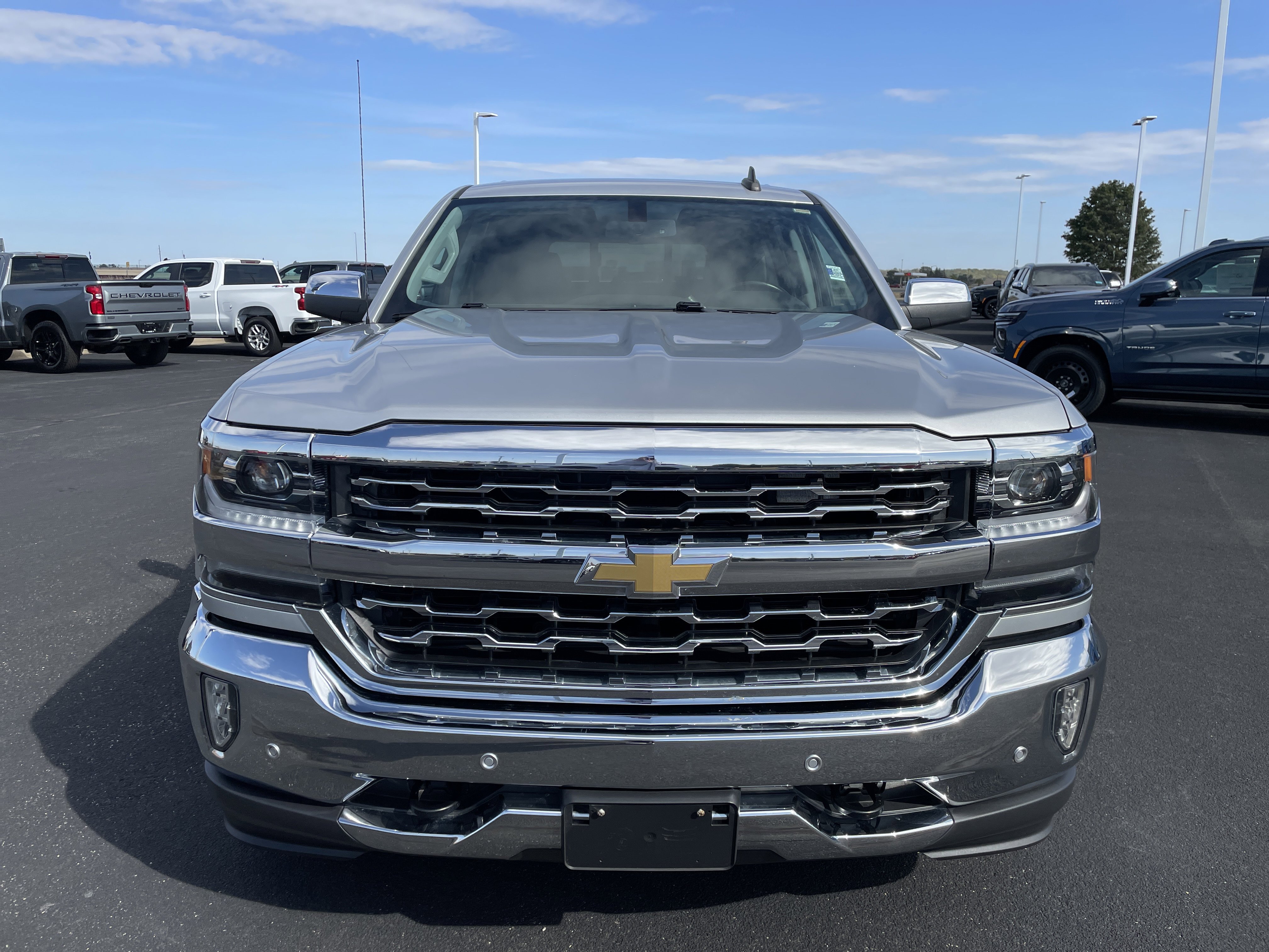 Used 2018 Chevrolet Silverado 1500 LTZ w/ Sport Package image 8