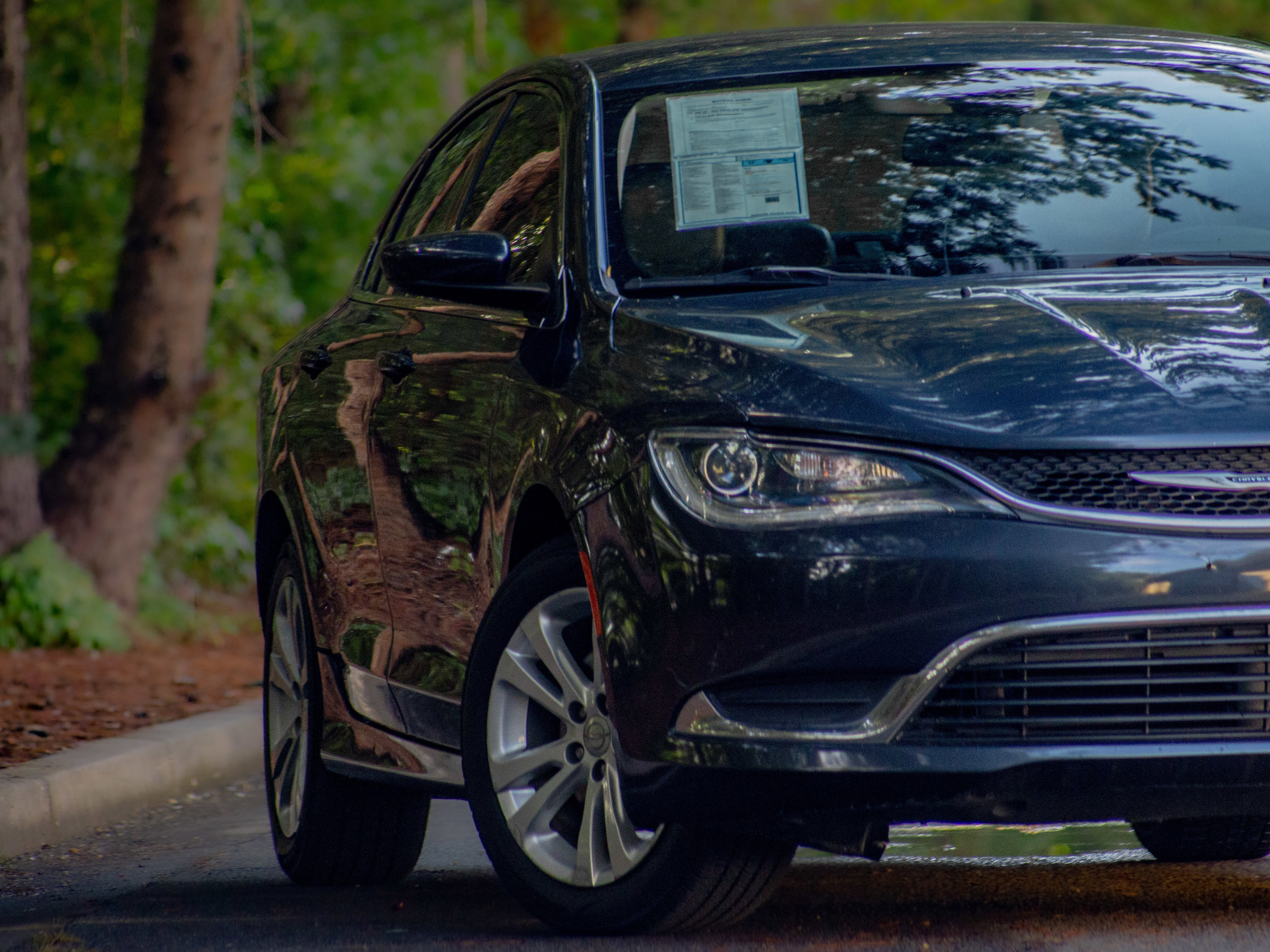 Used 2017 Chrysler 200 Limited Platinum image 25