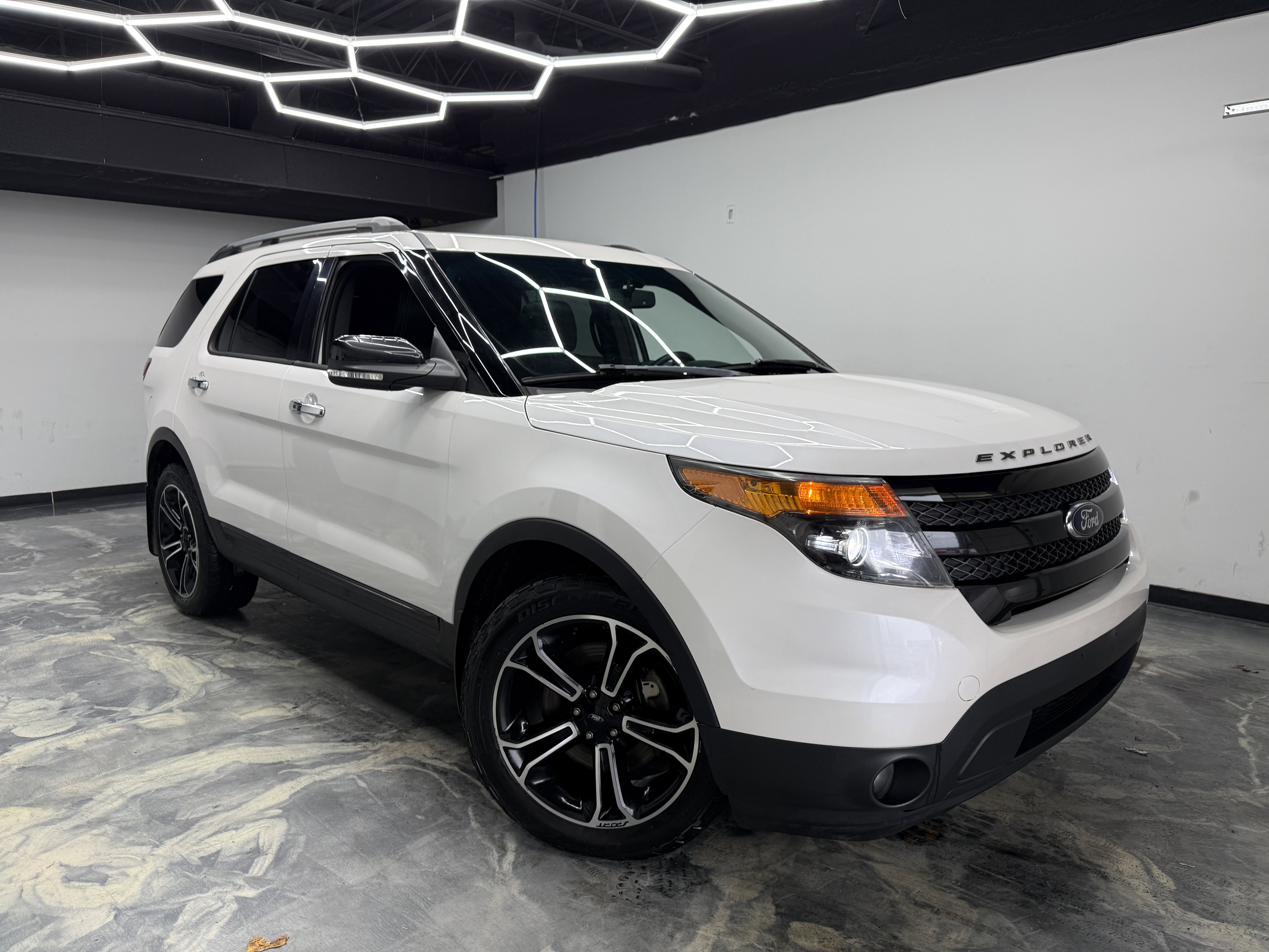 Used 2014 Ford Explorer Sport image 6