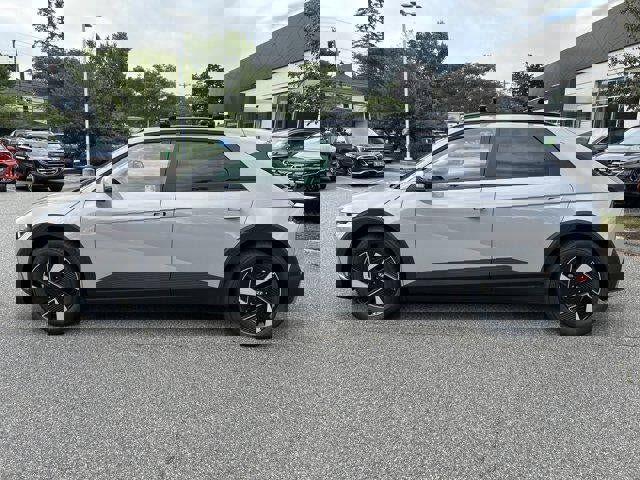 New 2025 Hyundai Ioniq 5 SEL image 35