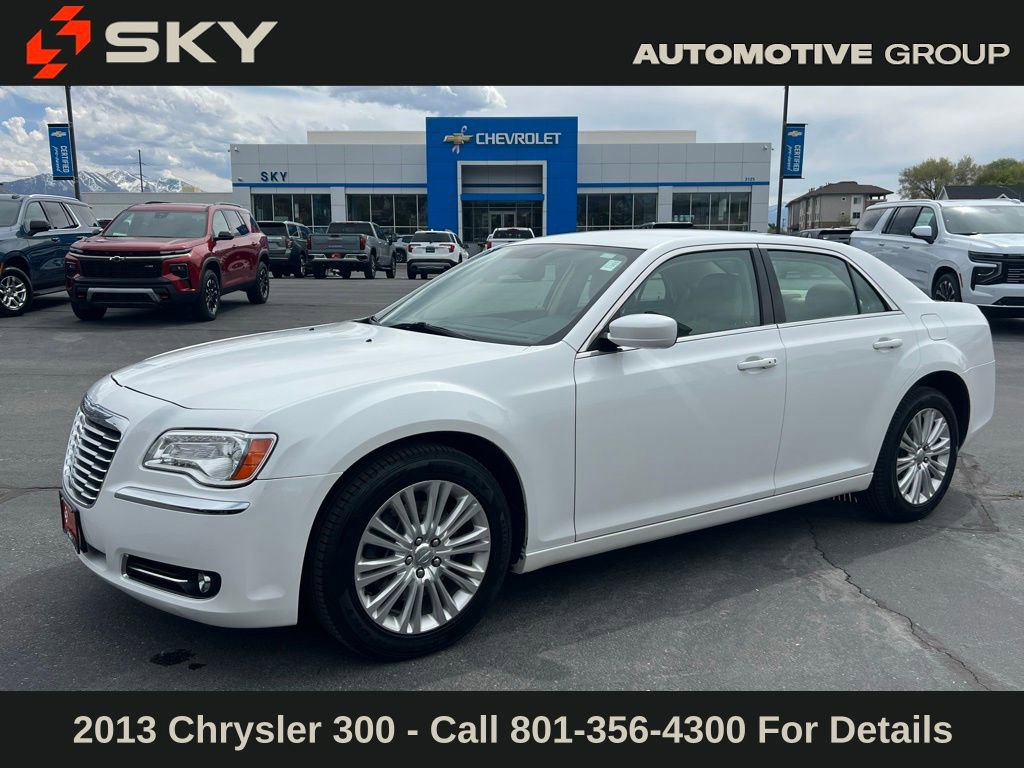 Used 2013 Chrysler 300 AWD w/ Driver Convenience Group image 1