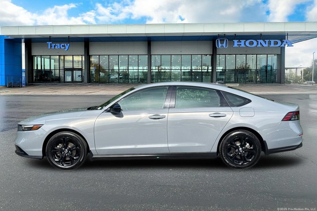 Certified 2025 Honda Accord SE image 12