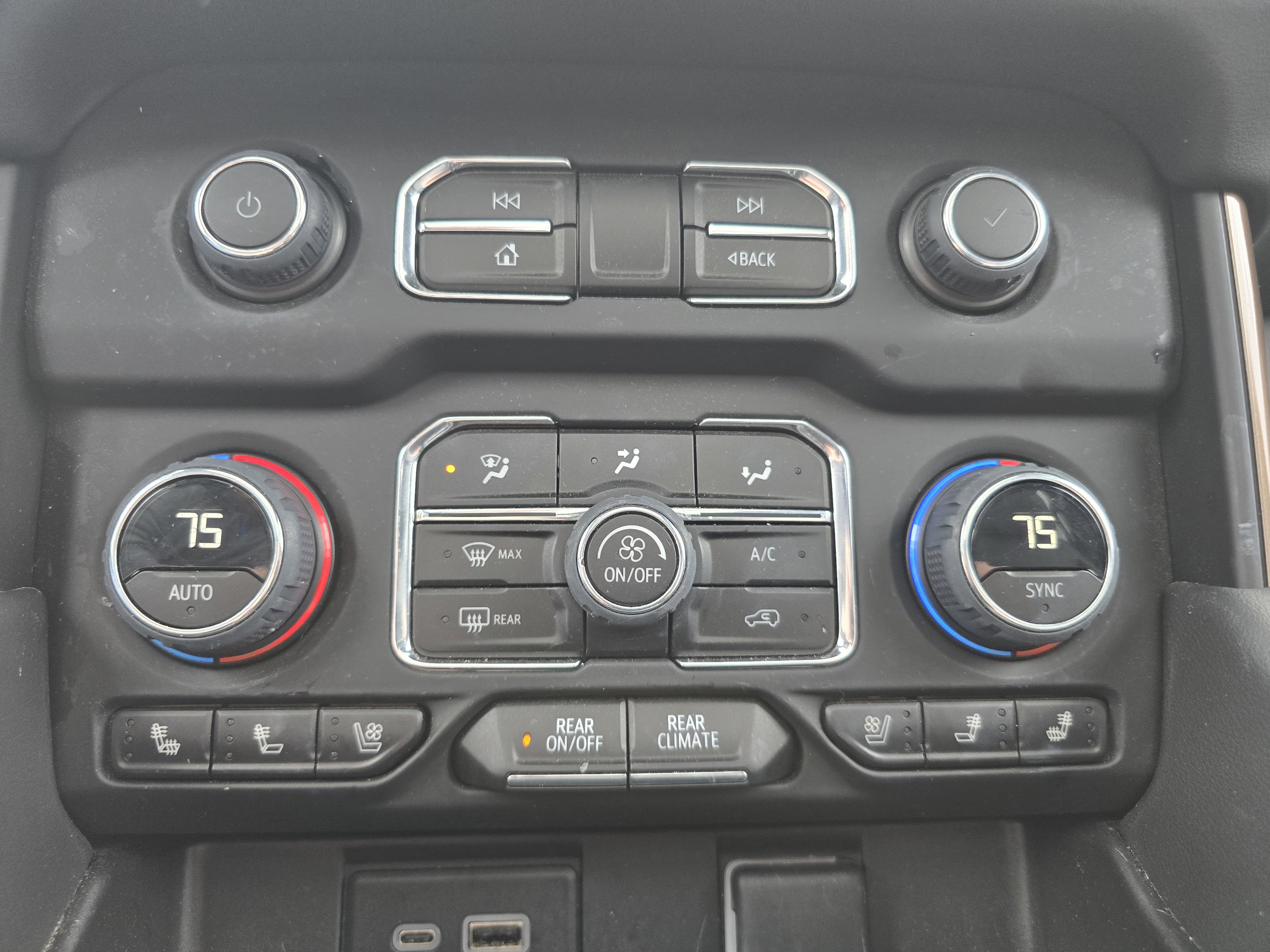 Used 2023 Chevrolet Tahoe High Country image 31