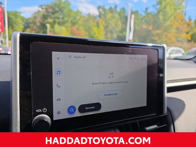 Certified 2023 Toyota RAV4 LE AWD/4WD image 18