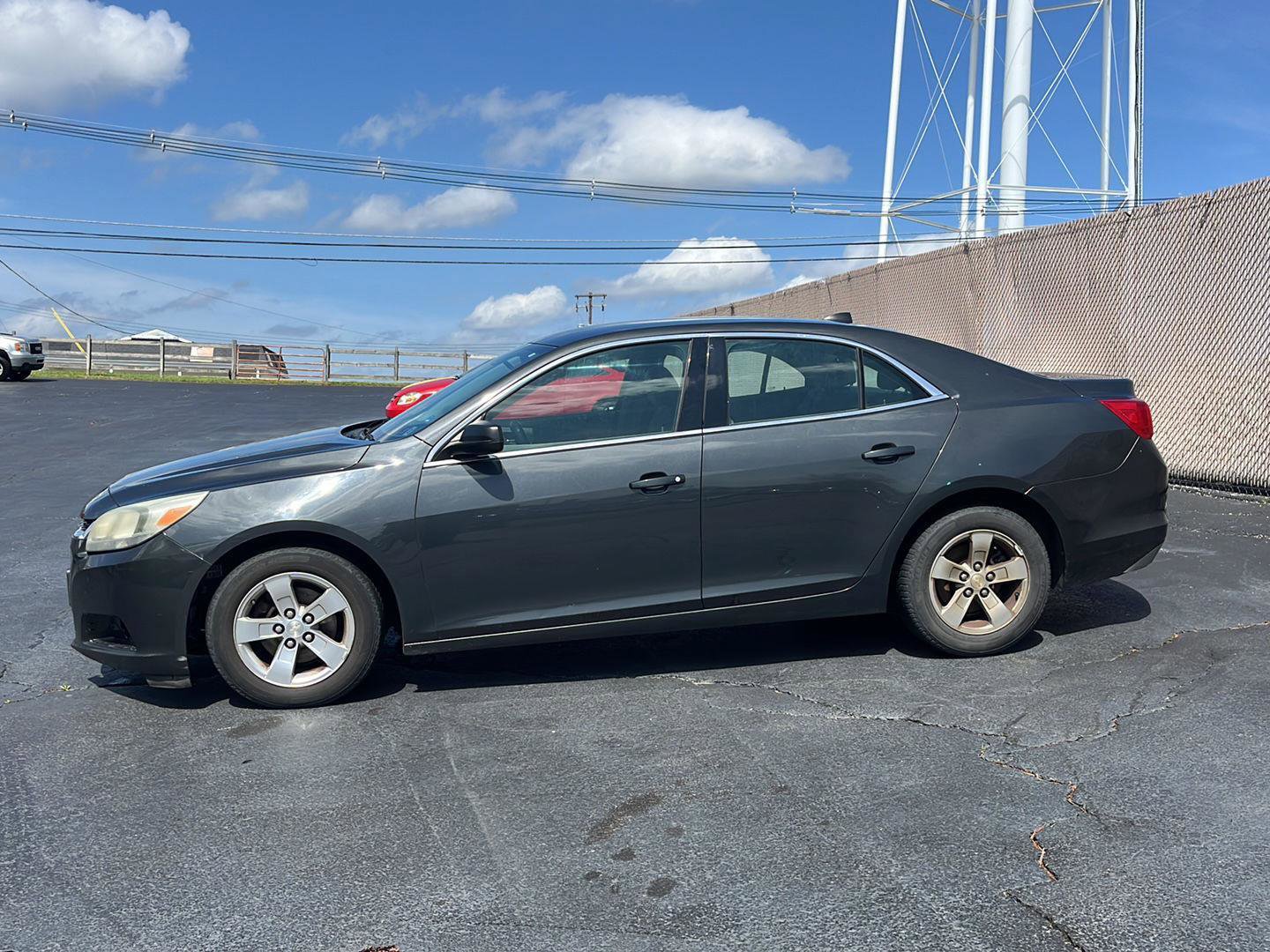 Used 2014 Chevrolet Malibu LS image 2